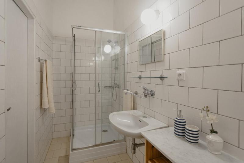 Apartman 3, Suvorovova 158 Cesky Brod Luaran gambar