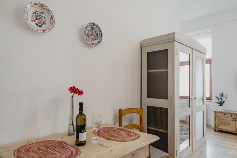 Apartman 3, Suvorovova 158 Cesky Brod Luaran gambar