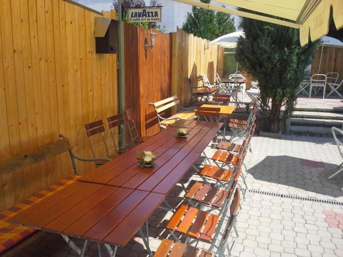 Apartman 3, Suvorovova 158 Cesky Brod Luaran gambar